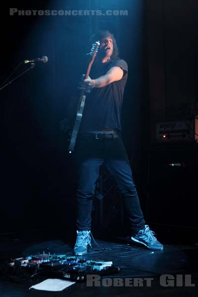 DZ DEATHRAYS - 2011-10-07 - PARIS - La Fleche d'Or - 